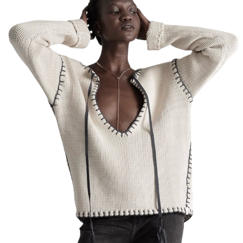 One Teaspoon Cream V Neck Knit Sweater Whipstitch Tassel Fall Boho Fisherman
